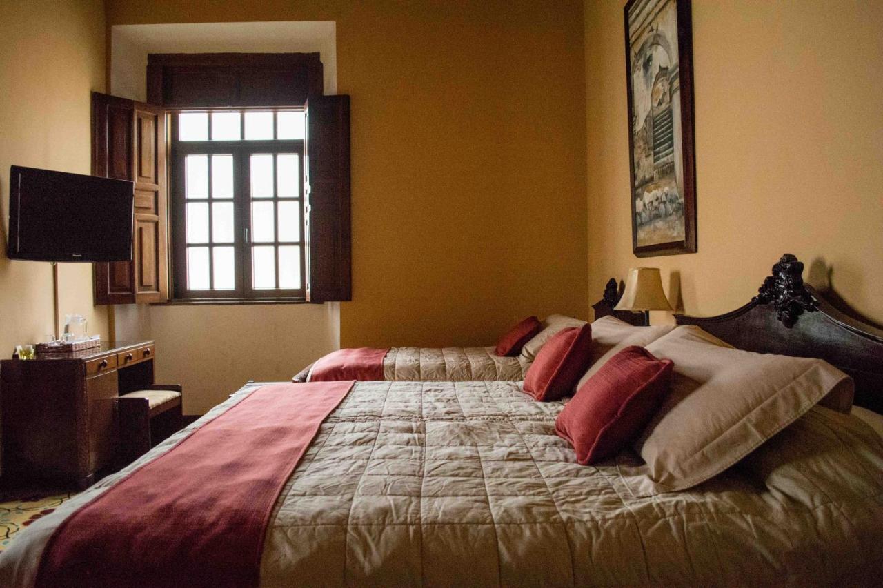 Hotel Aurora Antigua Bagian luar foto