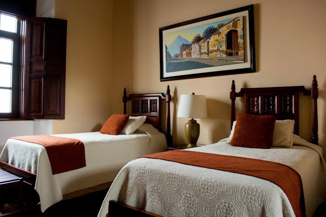 Hotel Aurora Antigua Bagian luar foto