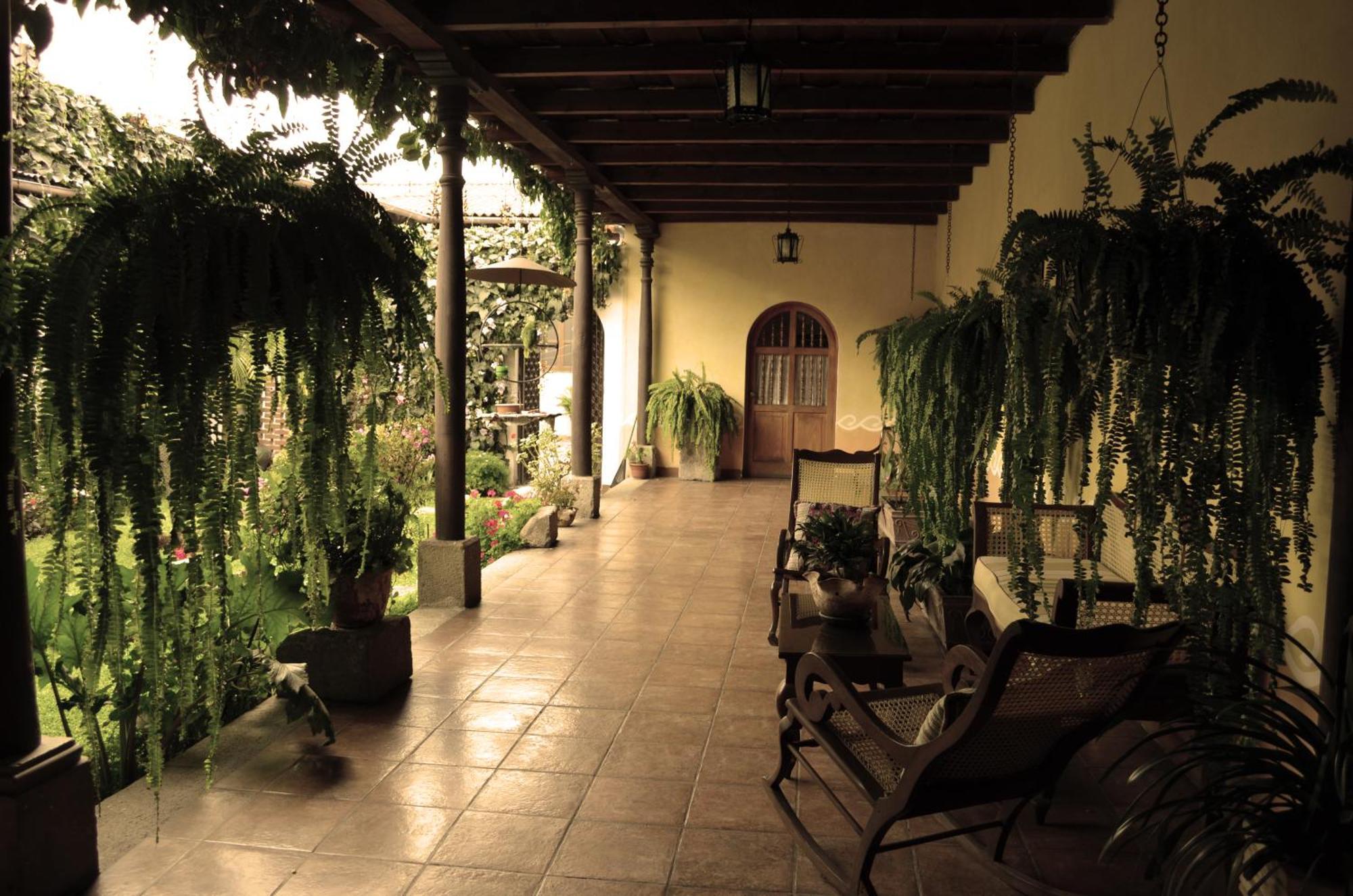 Hotel Aurora Antigua Bagian luar foto