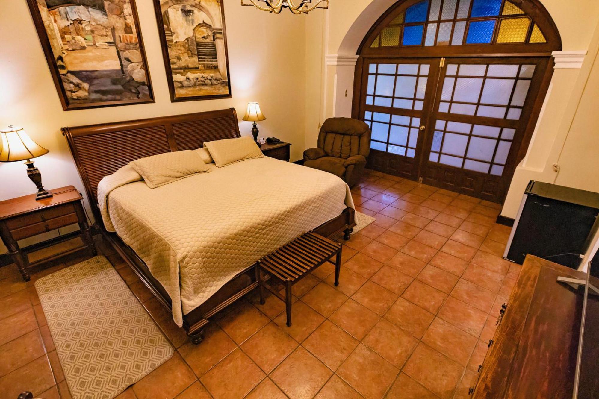Hotel Aurora Antigua Bagian luar foto