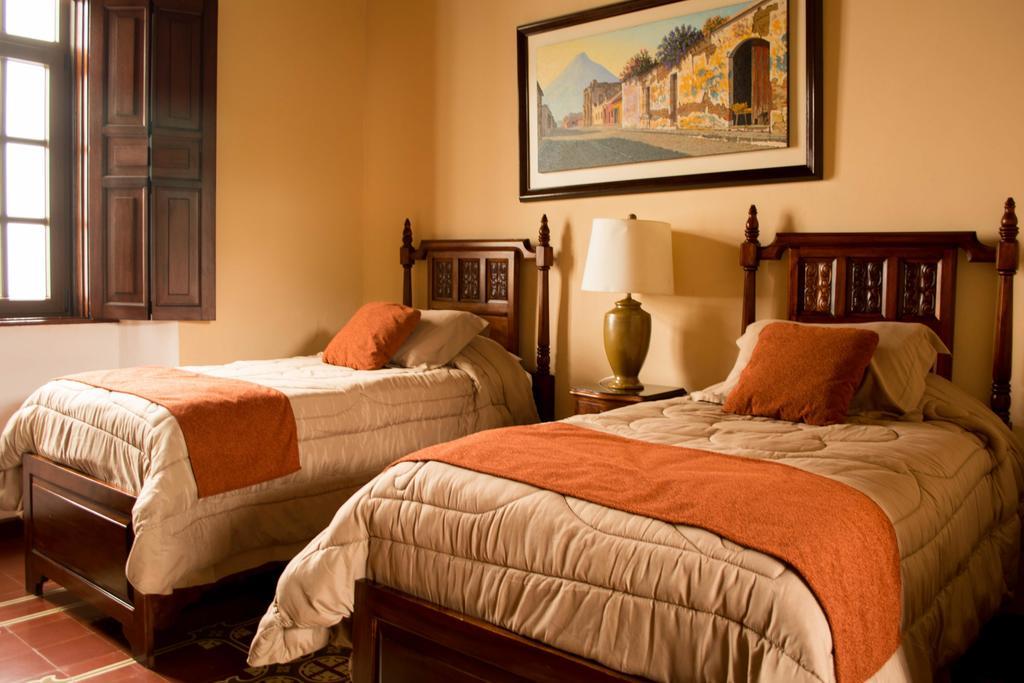 Hotel Aurora Antigua Bagian luar foto