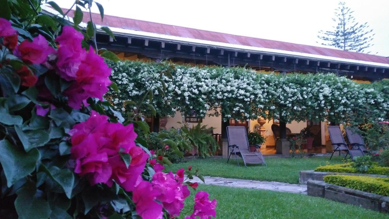 Hotel Aurora Antigua Bagian luar foto