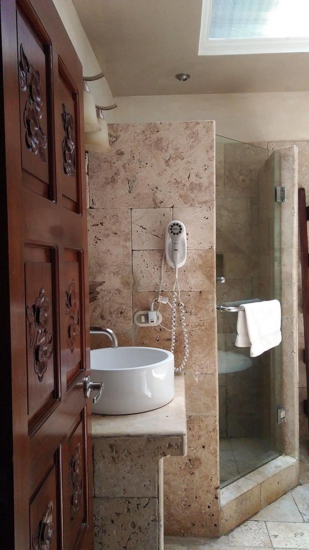 Hotel Aurora Antigua Bagian luar foto