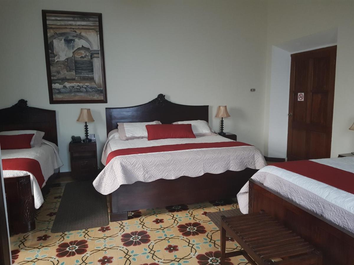 Hotel Aurora Antigua Bagian luar foto