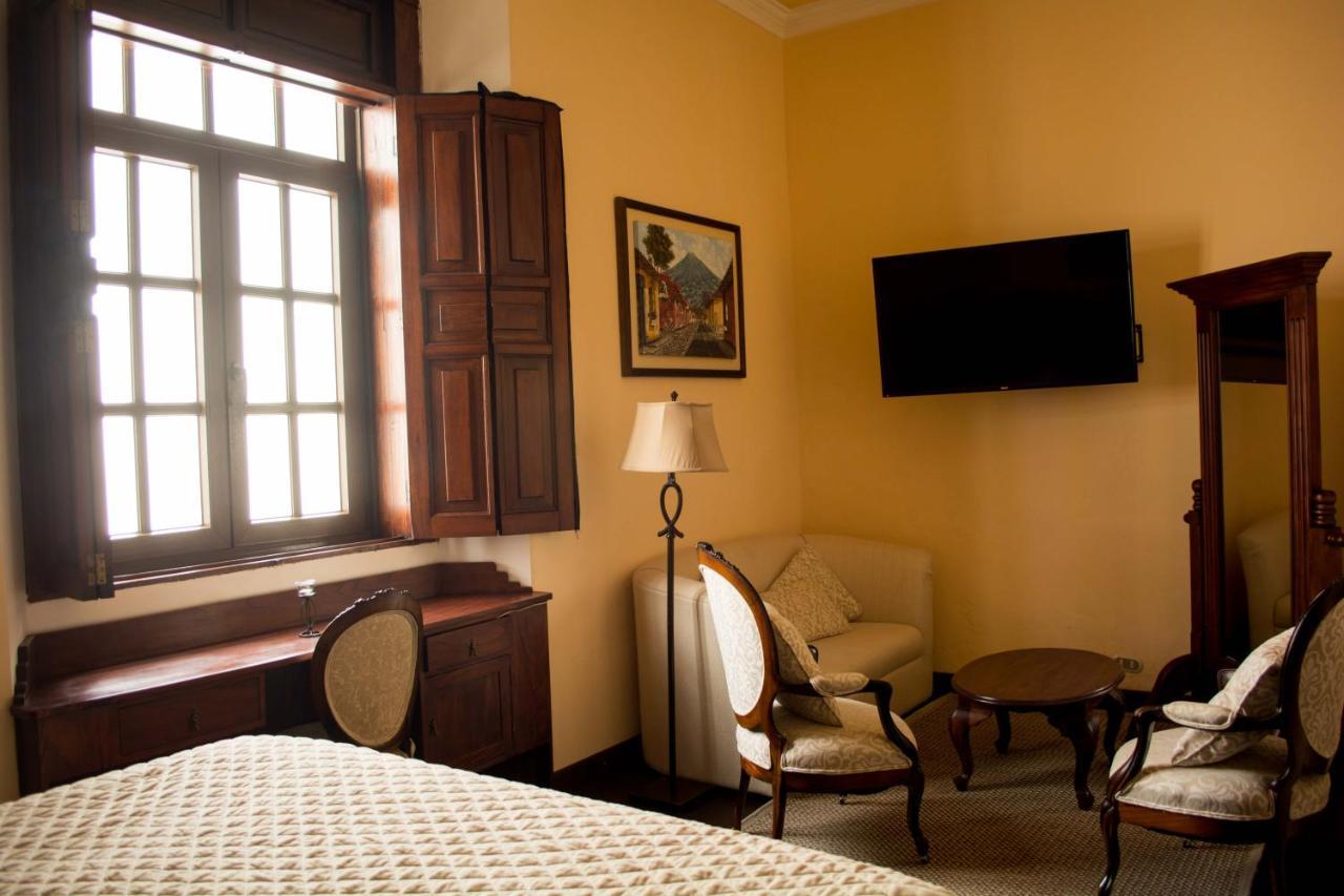 Hotel Aurora Antigua Bagian luar foto